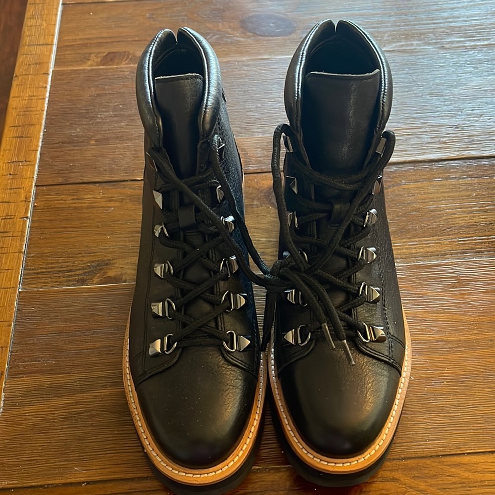 Marc fisher ltd boots size 7.5